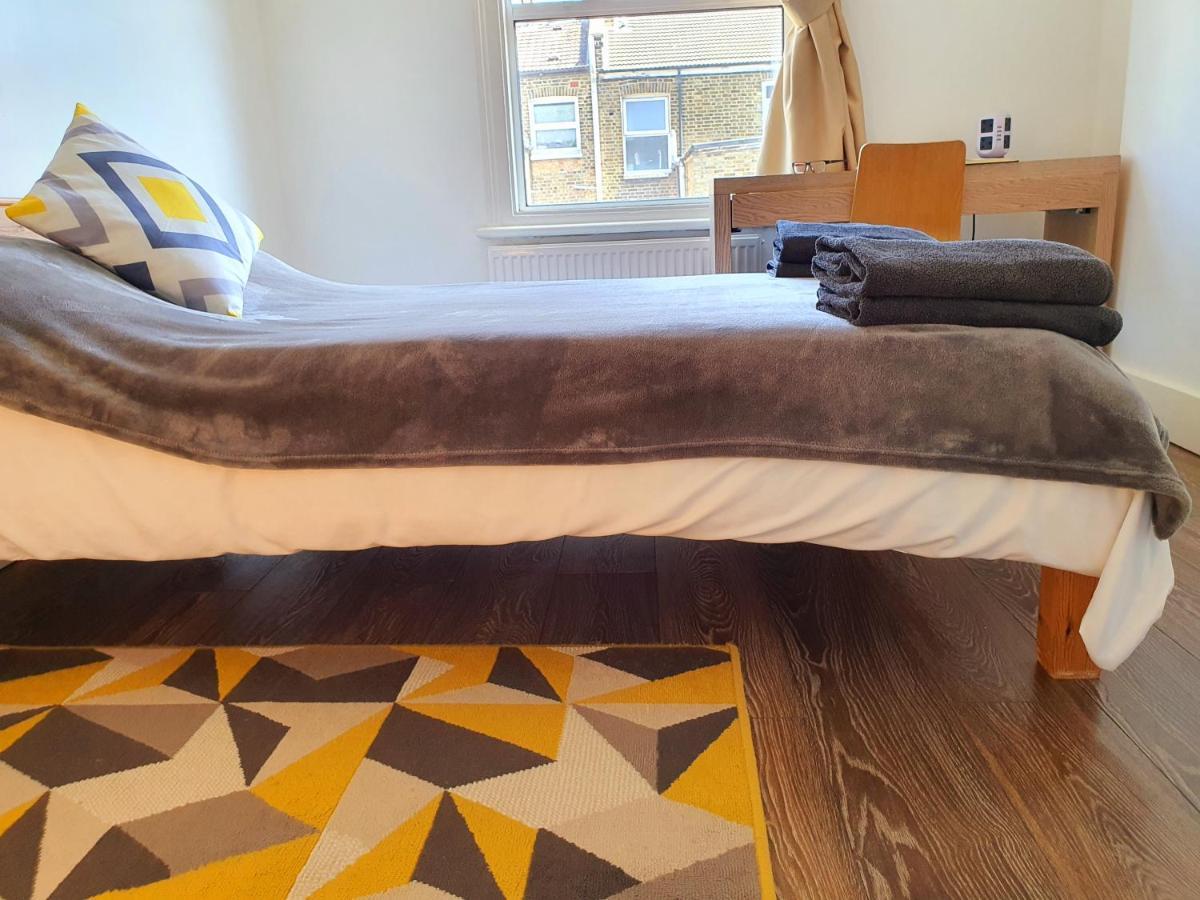 לונדון Home In Queen'S Park מראה חיצוני תמונה