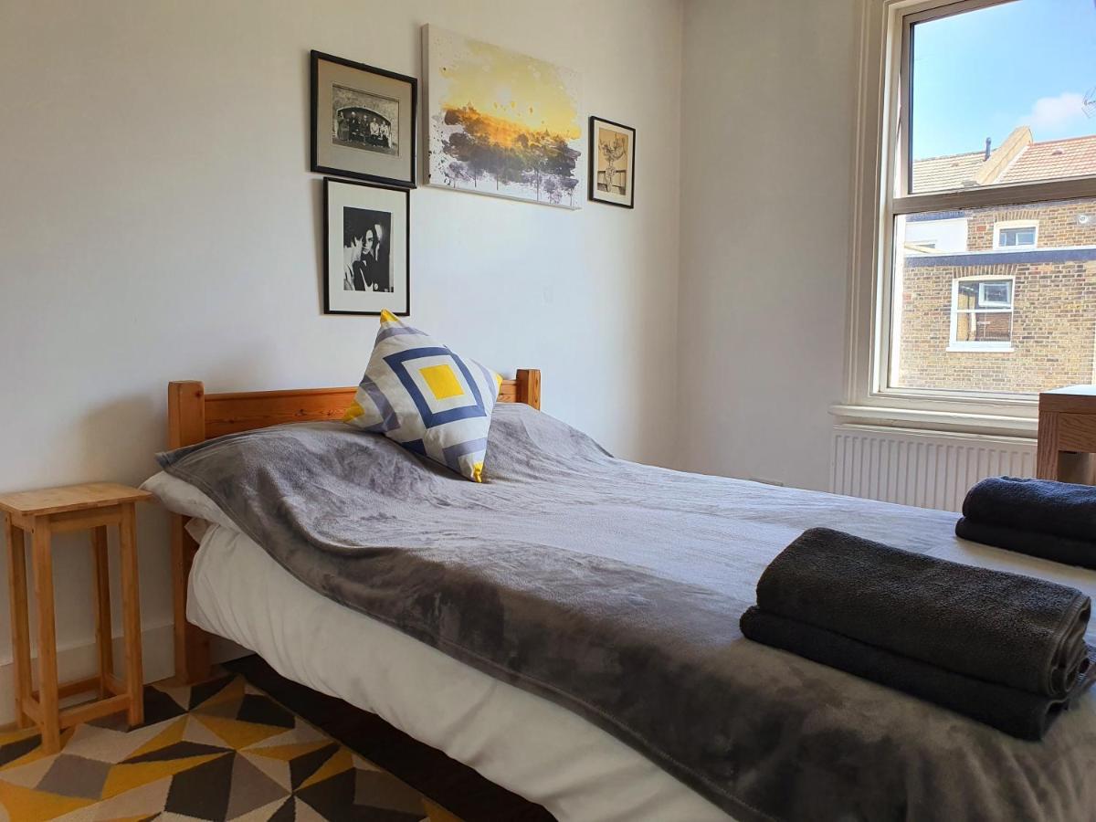 לונדון Home In Queen'S Park מראה חיצוני תמונה
