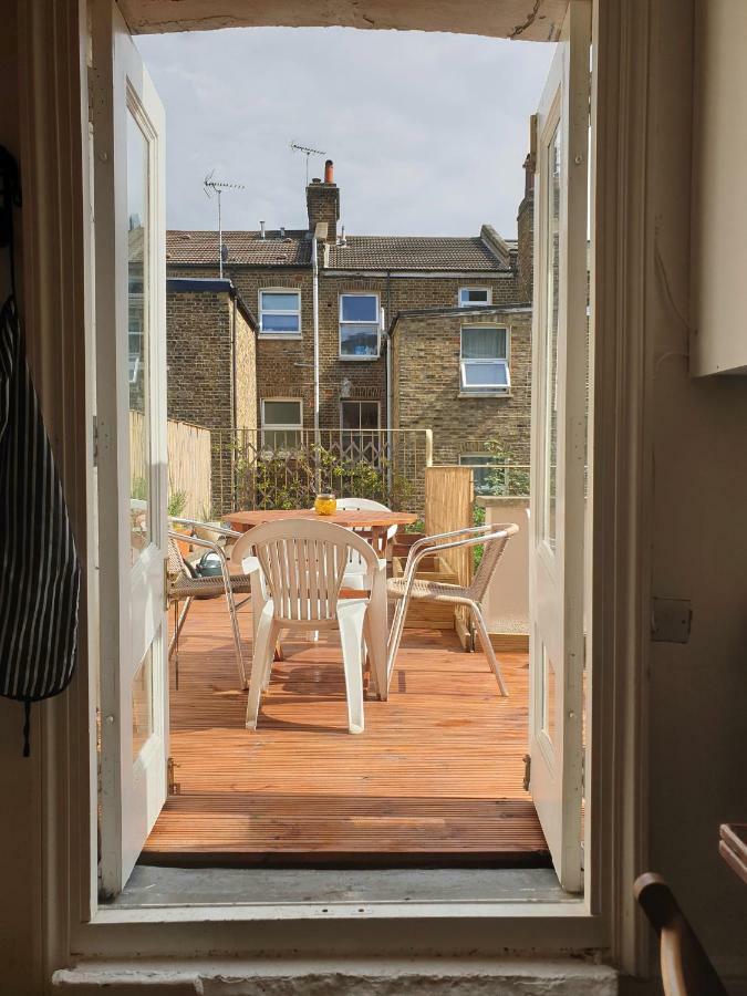לונדון Home In Queen'S Park מראה חיצוני תמונה